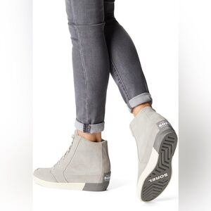 NWB SOREL  Waterproof Suede Uppers and Waterproof Full Grain Leather SZ 9.5